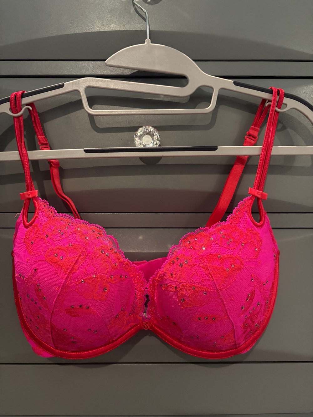 Sexy Little Things Victoria’s Secret Rhinestone Lace Bra 34DD Hot Pink